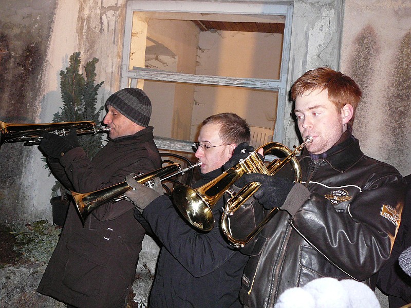 Weihnachtsliederspiel vom Schloss (49).JPG